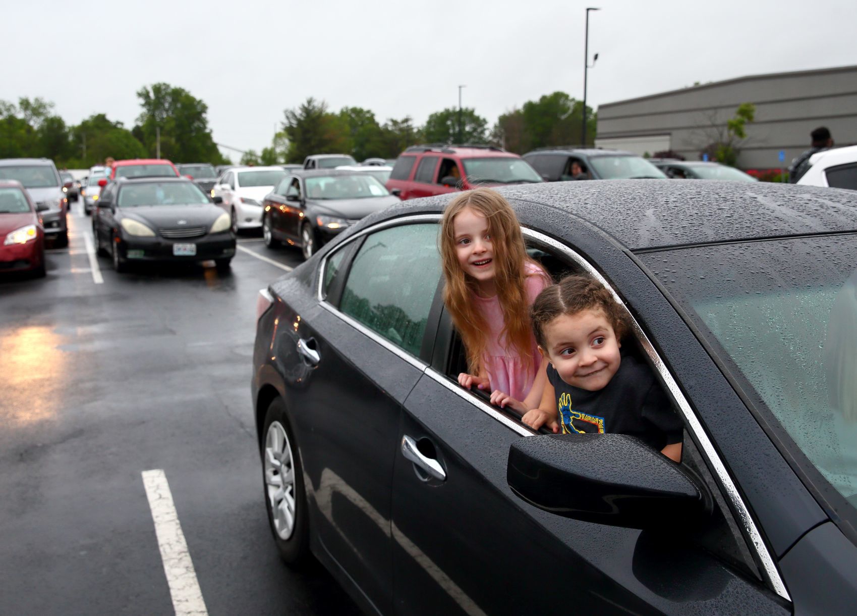 Parking Lot Praisin' at Faith Church in Sunset Hills